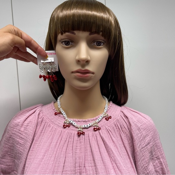 šAUTH SET BETSEY CHERRIES XO NECKLACE & EARRINGS - Picture 3 of 10